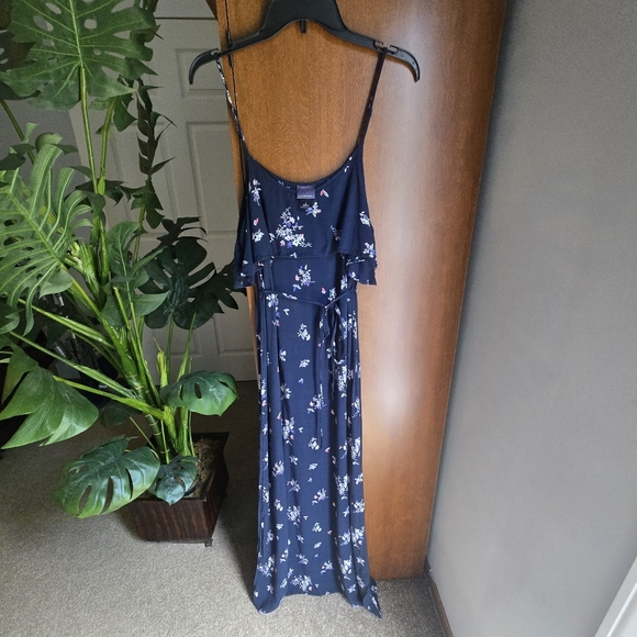 Oh Baby by Motherhood Navy Floral Maxi Dress - Picture 4 of 4